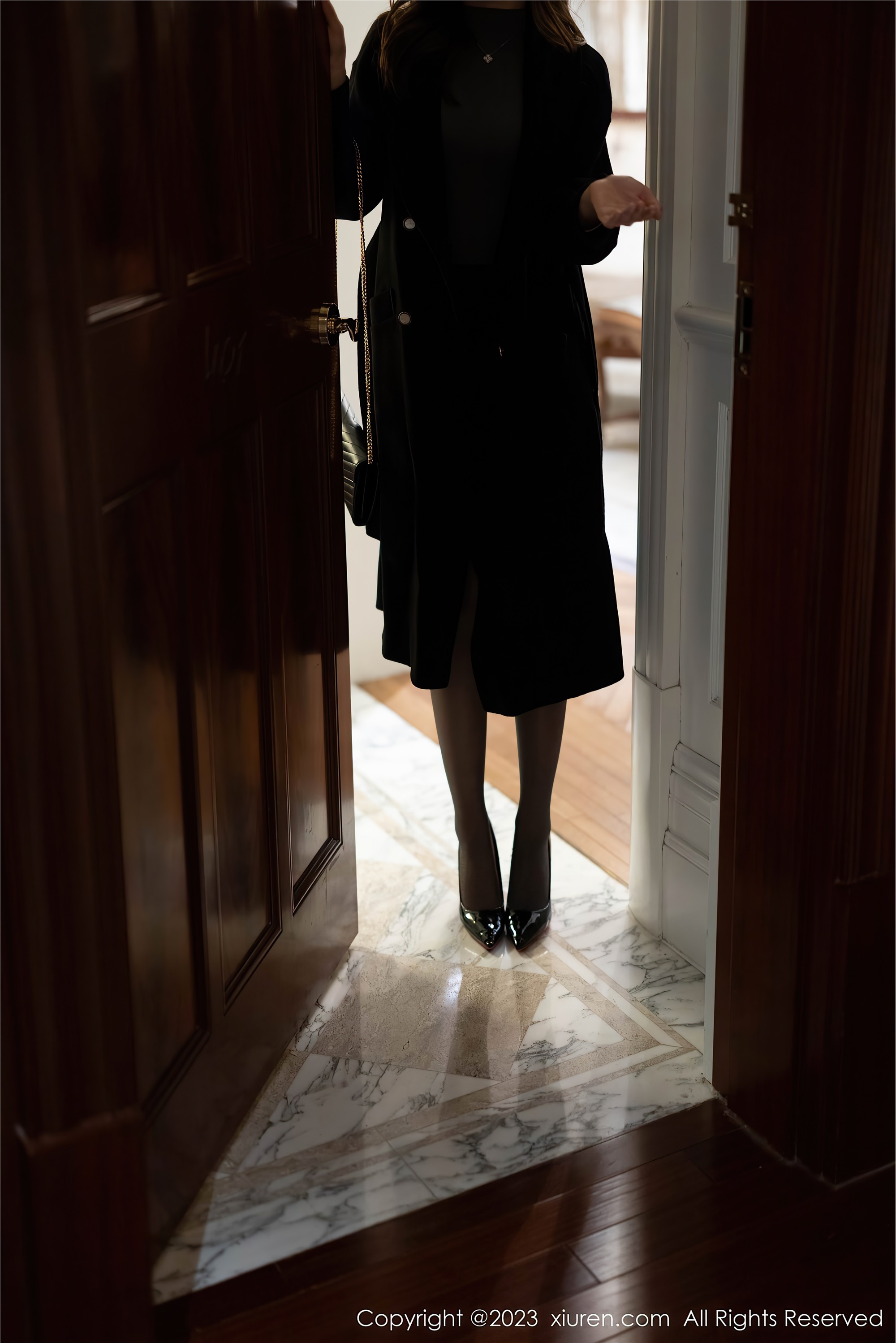 XiuRen秀人网  2023.03.10 NO.6395 绮里嘉ula